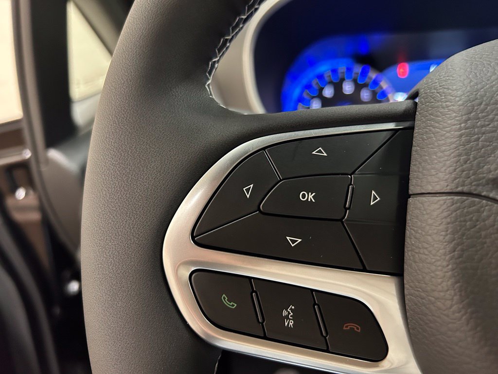 New 2027 Chrysler Pacifica Limited FWD image 23