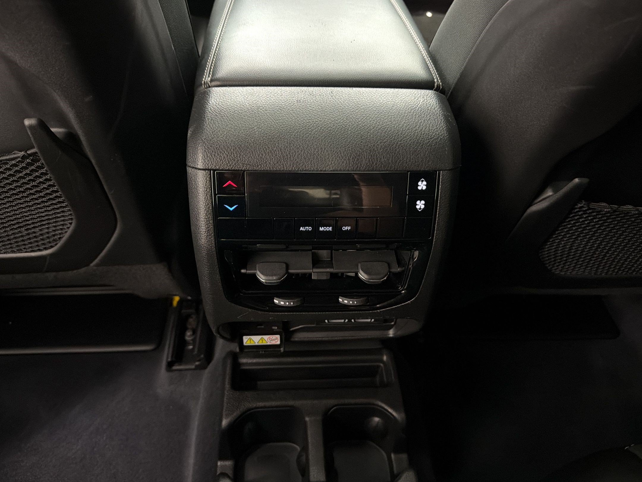 Used 2023 Jeep Grand Cherokee L Laredo AWD/4WD image 32