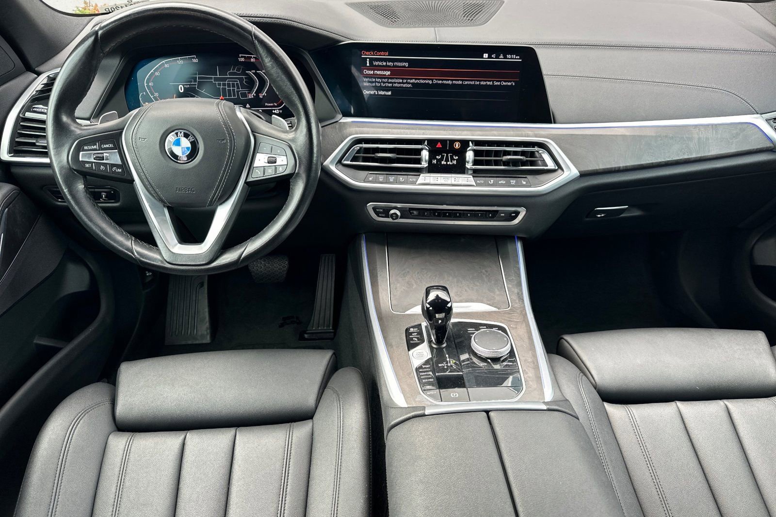 Used 2022 BMW X5 xDrive40i w/ Parking Assistance Package AWD/4WD image 15