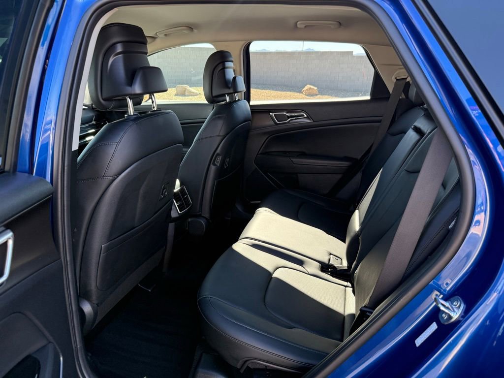 Used 2024 Kia Sportage EX FWD image 19