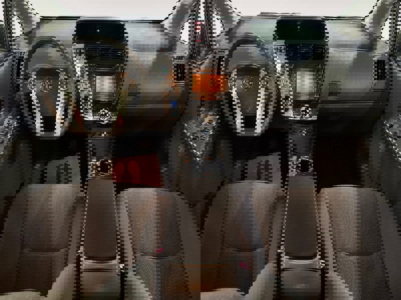 Used 2014 Toyota Prius V Three image 14