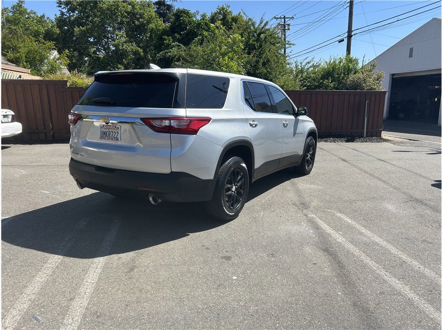 Used 2020 Chevrolet Traverse LS image 7