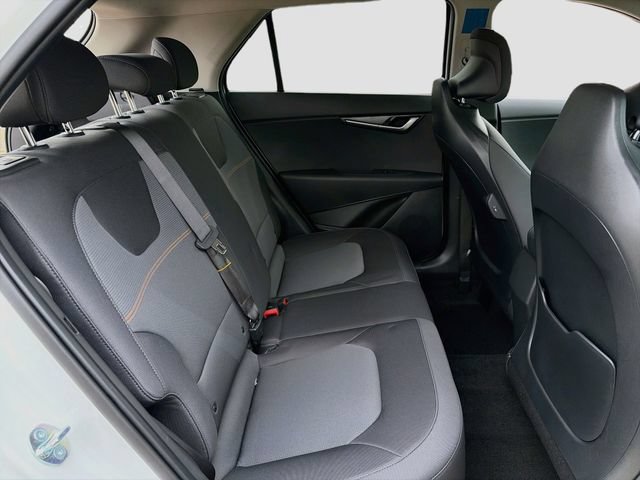 New 2027 Kia Sportage LX FWD image 24