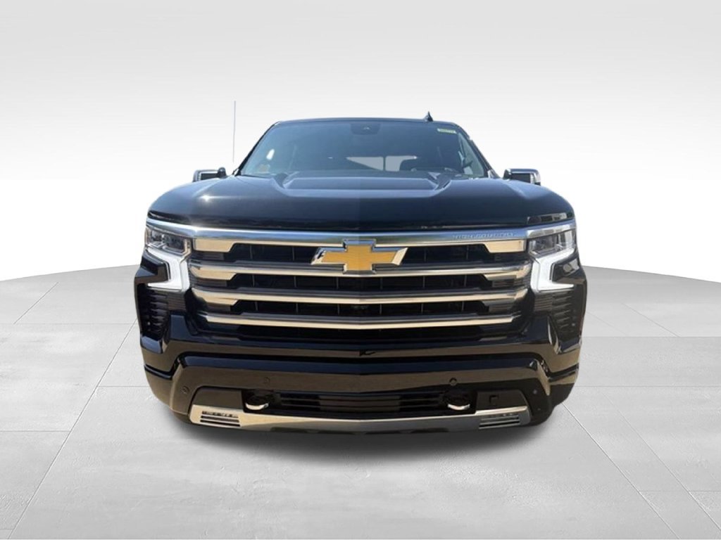 New 2026 Chevrolet Silverado 1500 High Country w/ High Country Premium Package AWD/4WD image 8