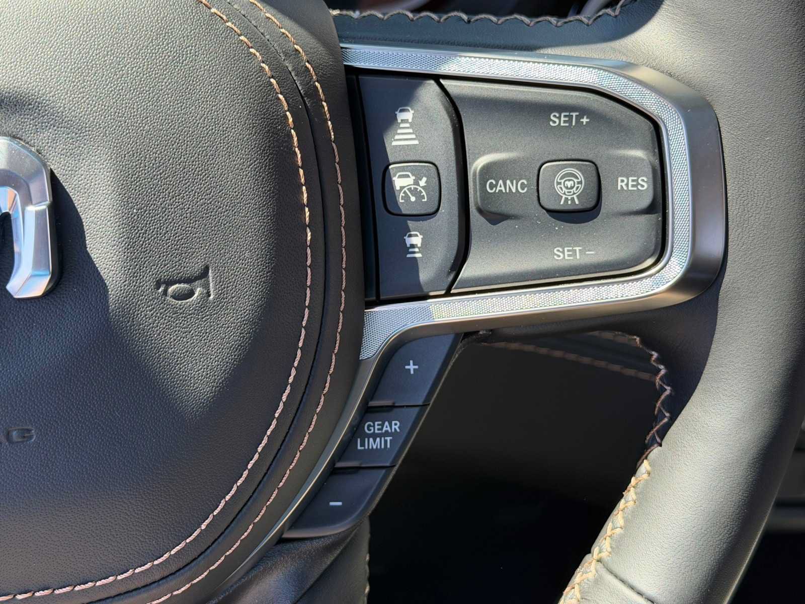 New 2026 RAM 1500 Tungsten AWD/4WD image 18