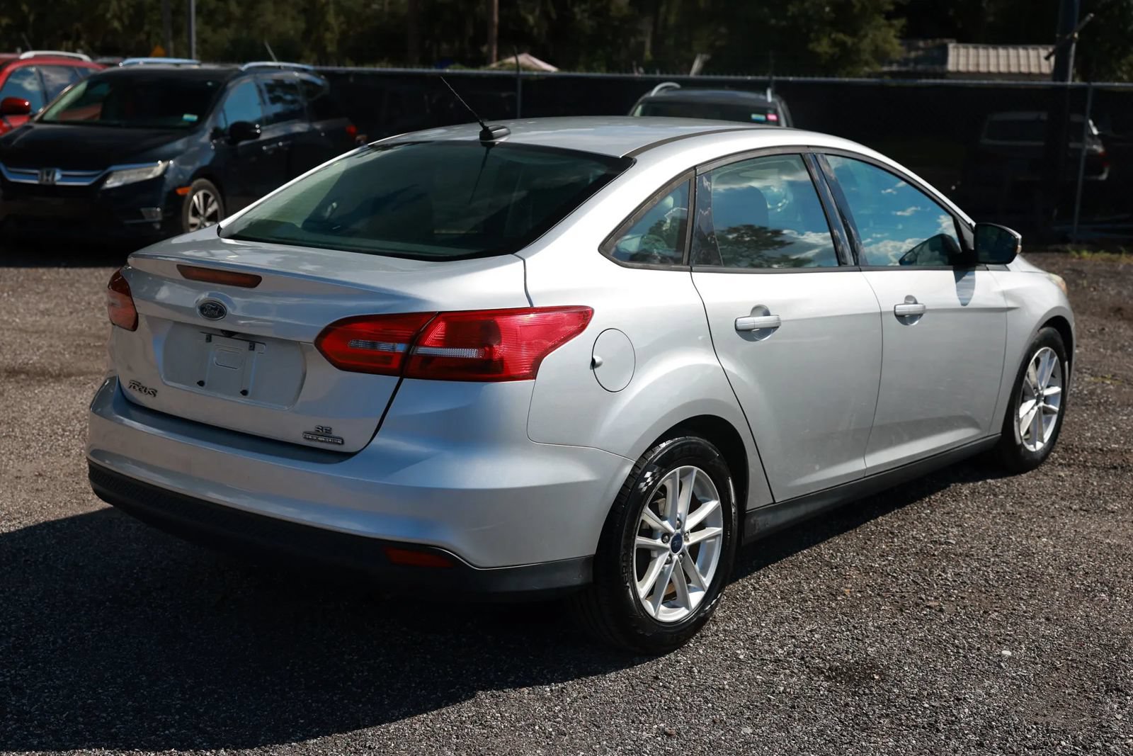 Used 2016 Ford Focus SE FWD image 7