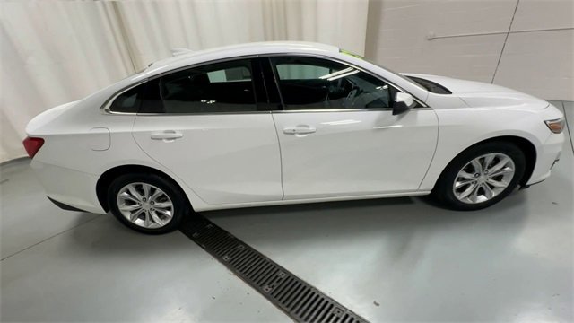 Used 2023 Chevrolet Malibu LT image 9