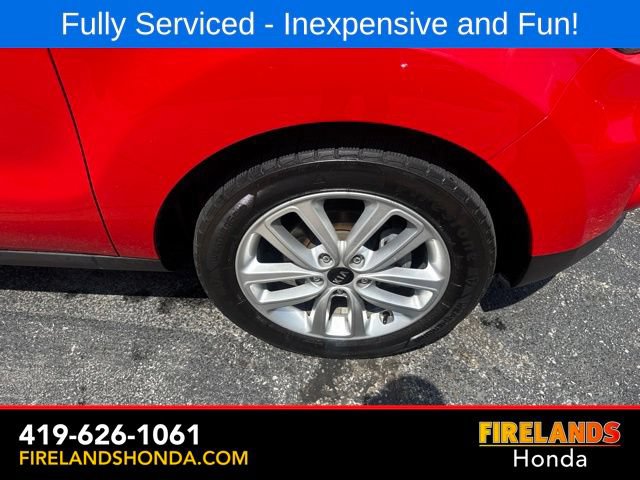 Used 2017 Kia Soul + FWD image 32