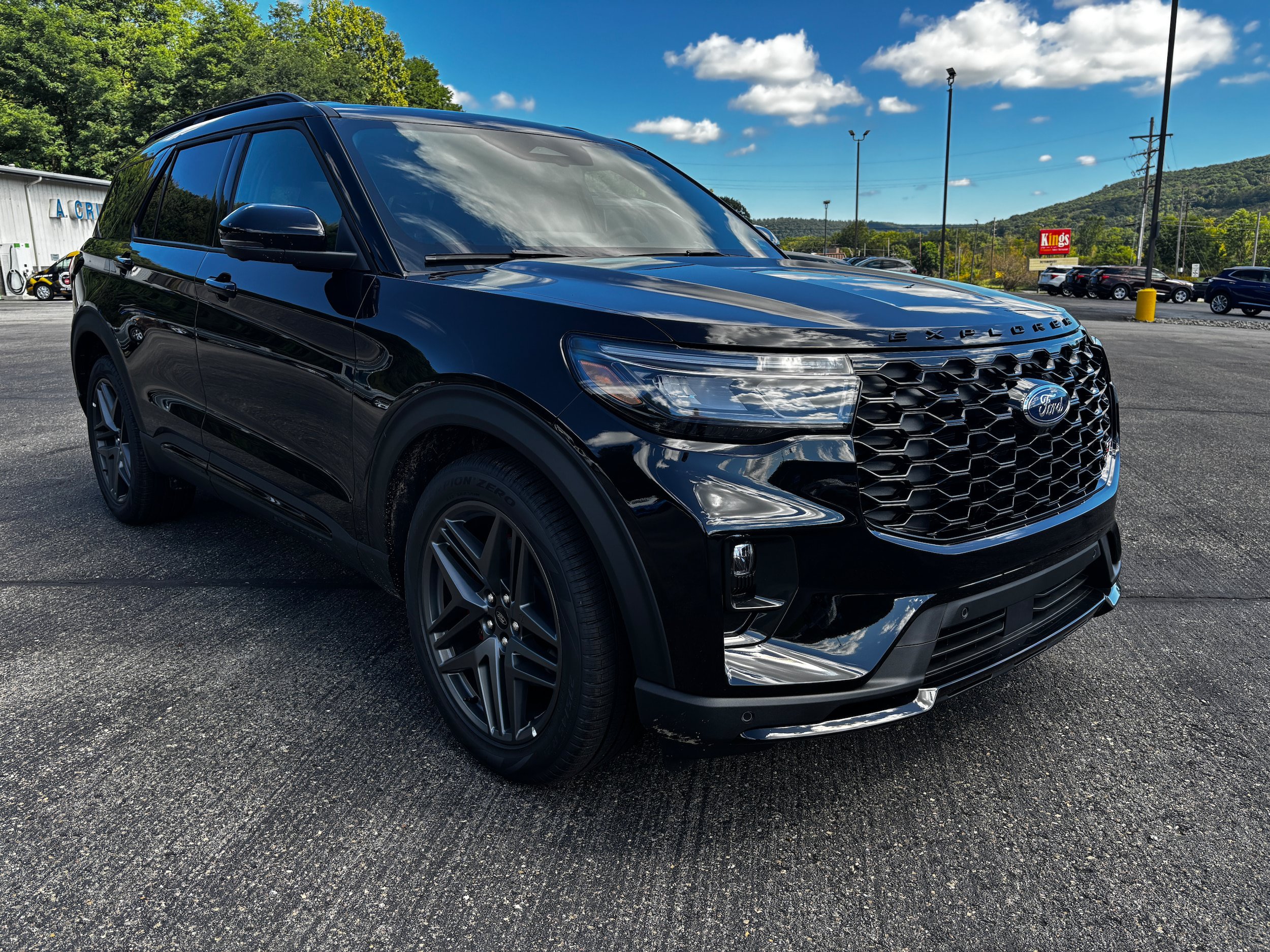 New 2026 Ford Explorer ST w/ Sun And Sound Package