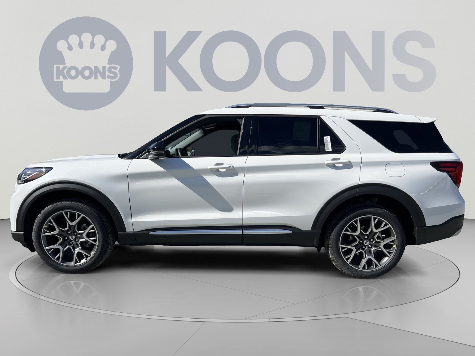 New 2027 Ford Explorer Platinum w/ 3.0L Ultimate Package AWD/4WD image 2
