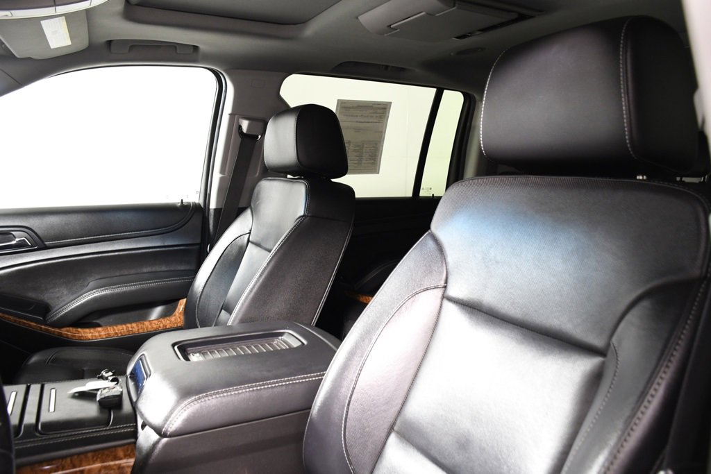 Used 2019 Chevrolet Suburban Premier image 17