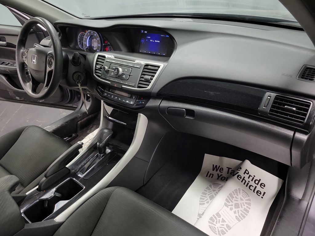 Used 2017 Honda Accord LX image 23