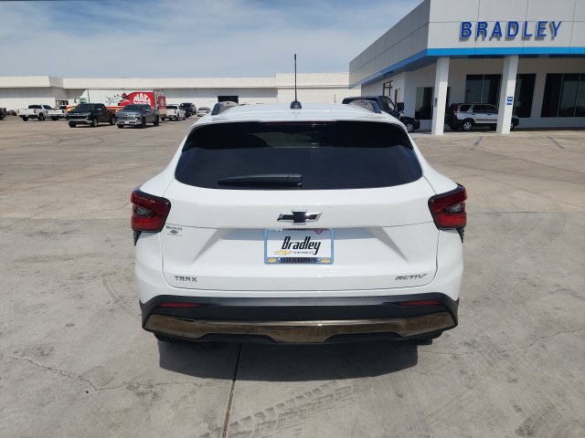 Used 2025 Chevrolet Trax ACTIV w/ Driver Confidence Package FWD image 5