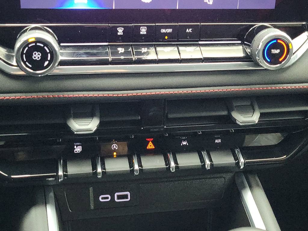 Certified 2024 Chevrolet Colorado Z71 w/ Advanced Trailering Package image 14