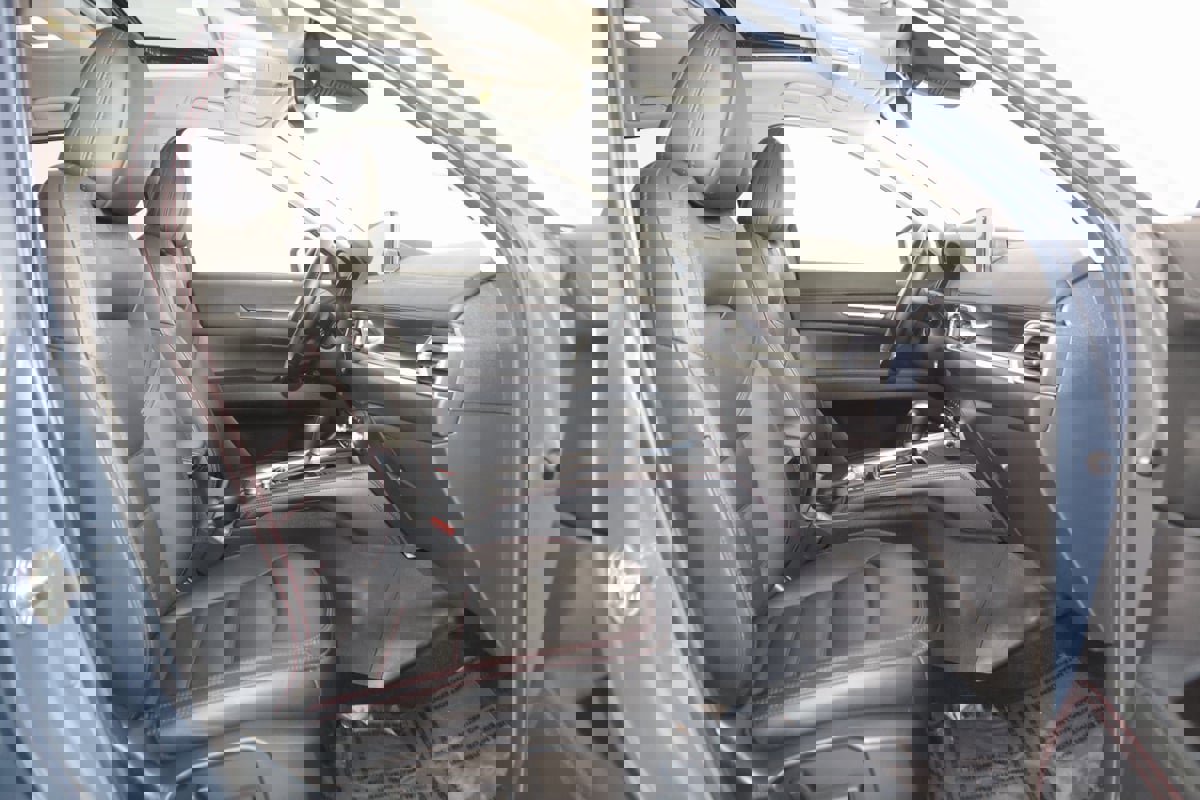 Used 2025 MAZDA CX-5 Carbon Edition image 14