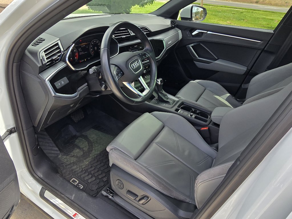 Used 2022 Audi Q3 2.0T Premium Plus AWD/4WD image 25
