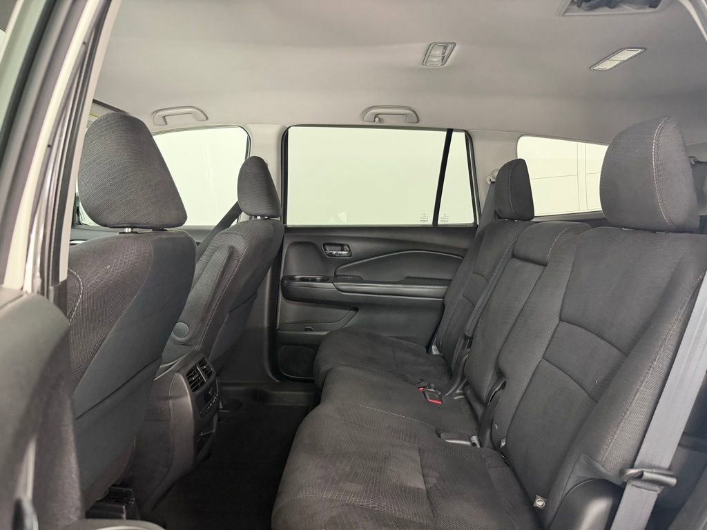 Used 2018 Honda Pilot EX image 34