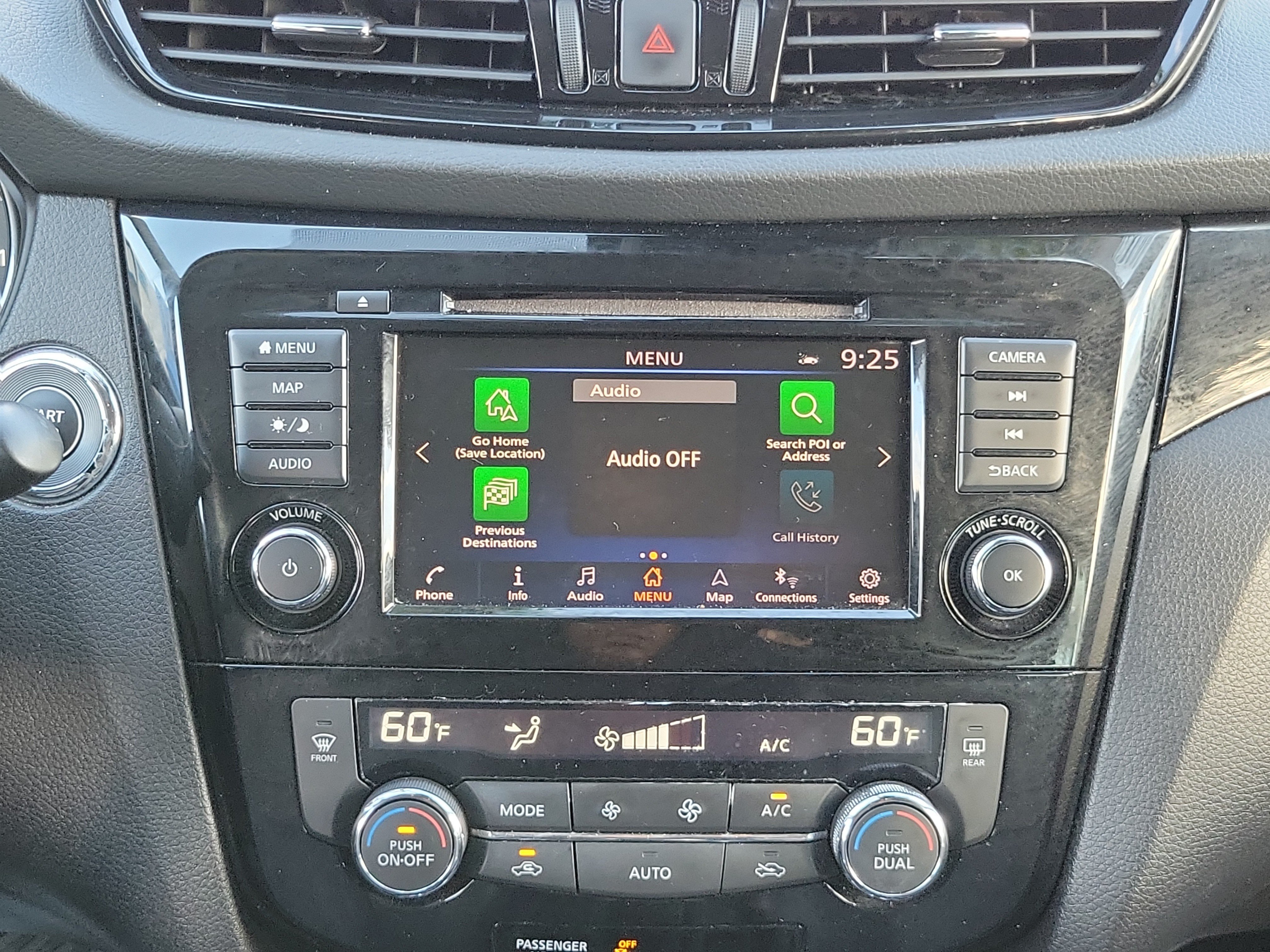 Used 2021 Nissan Rogue Sport SL w/ Premium Package FWD image 14