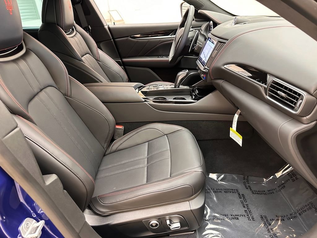 Used 2024 Maserati Levante GT Ultima AWD/4WD image 30