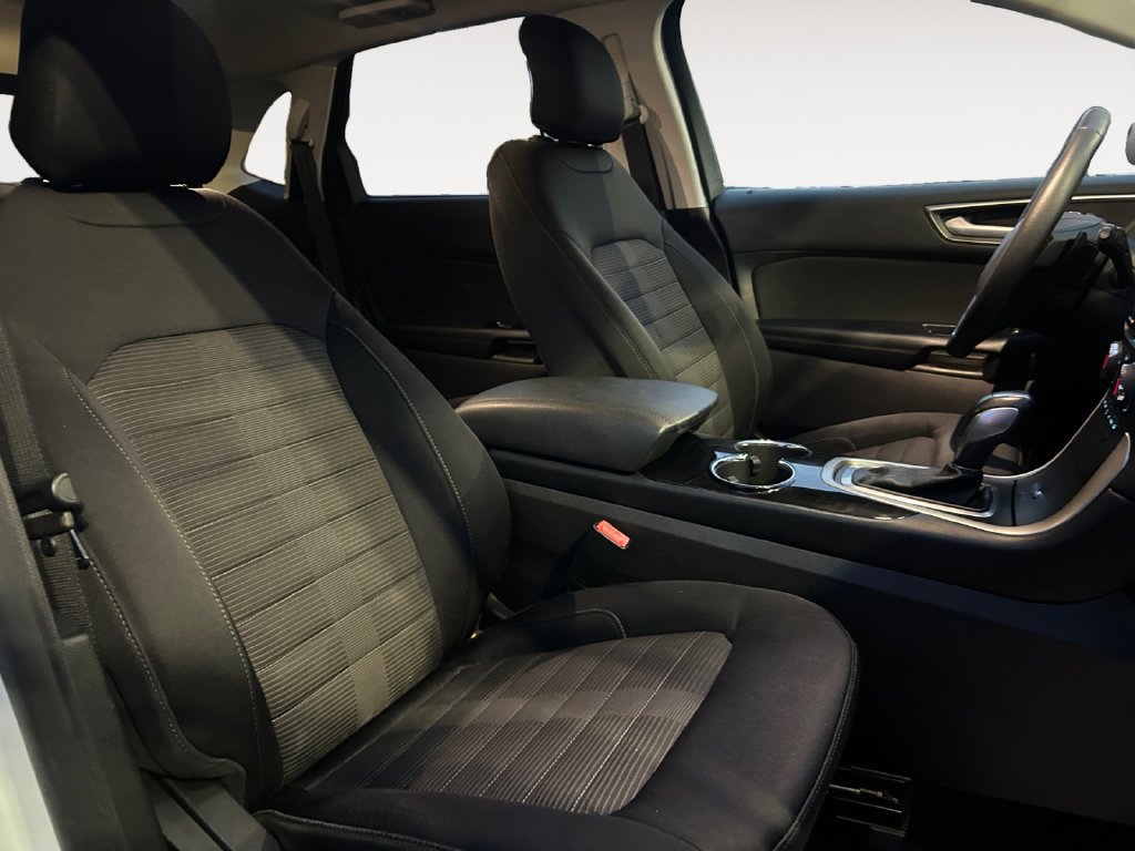 Used 2017 Ford Edge SEL w/ Cargo Accessory Package FWD image 15