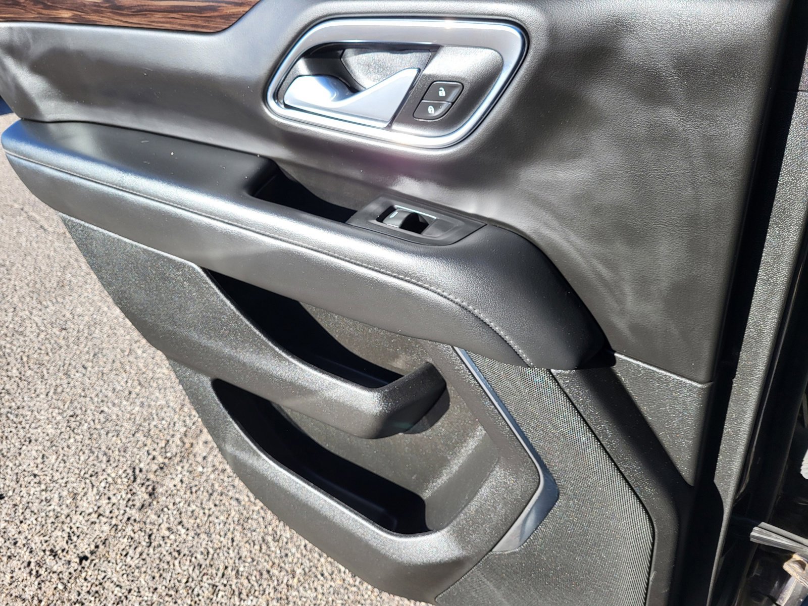 Used 2023 Chevrolet Tahoe LS image 19