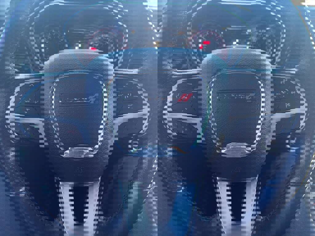 Used 2017 Dodge Challenger R/T Scat Pack w/ Leather Interior Group image 11