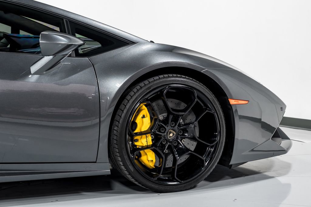 Used 2016 Lamborghini Huracan LP 610-4 AWD/4WD image 44