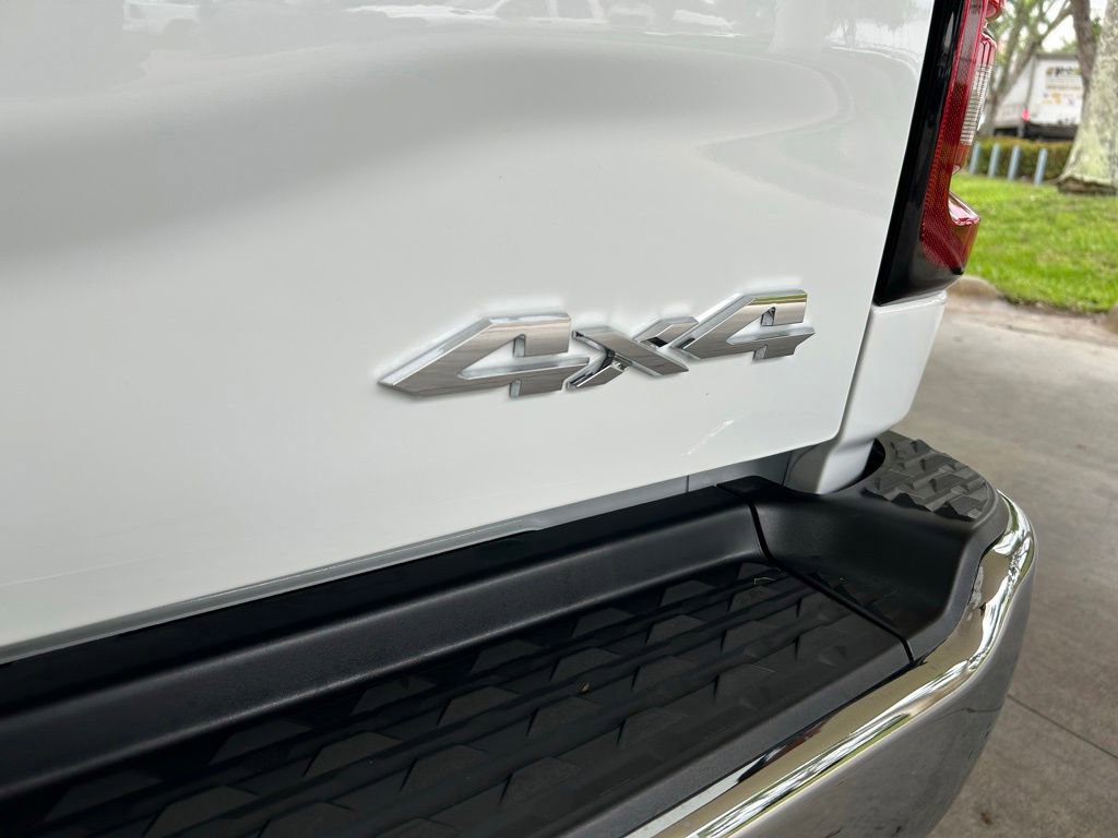 Used 2025 RAM 3500 Big Horn AWD/4WD image 21