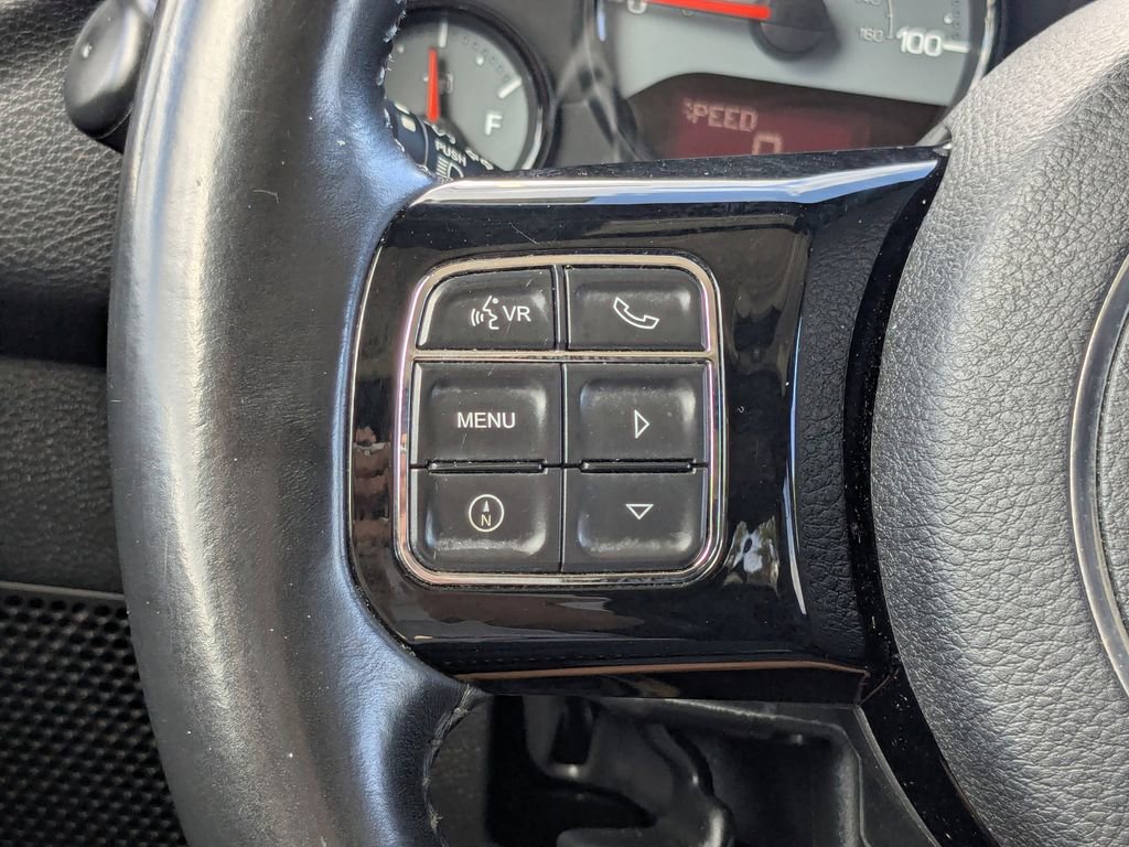 Used 2017 Jeep Wrangler Unlimited Sahara image 28