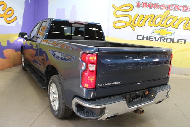 Used 2019 Chevrolet Silverado 1500 LT w/ Convenience Package AWD/4WD image 6