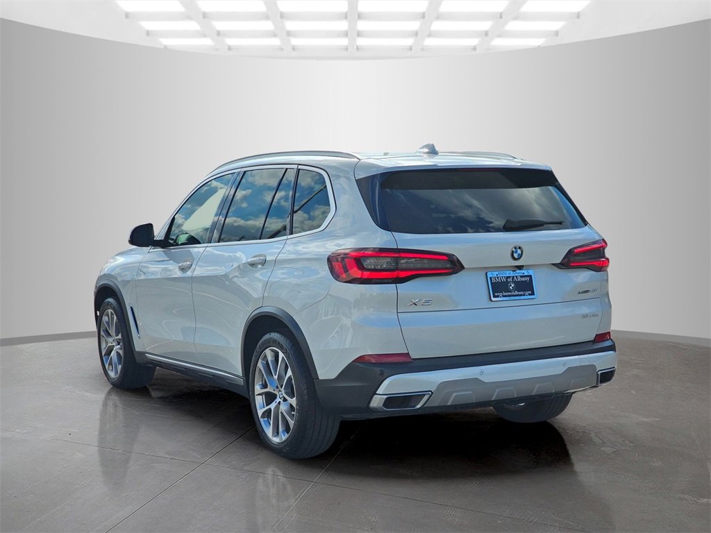 Used 2021 BMW X5 xDrive40i w/ Convenience Package image 4