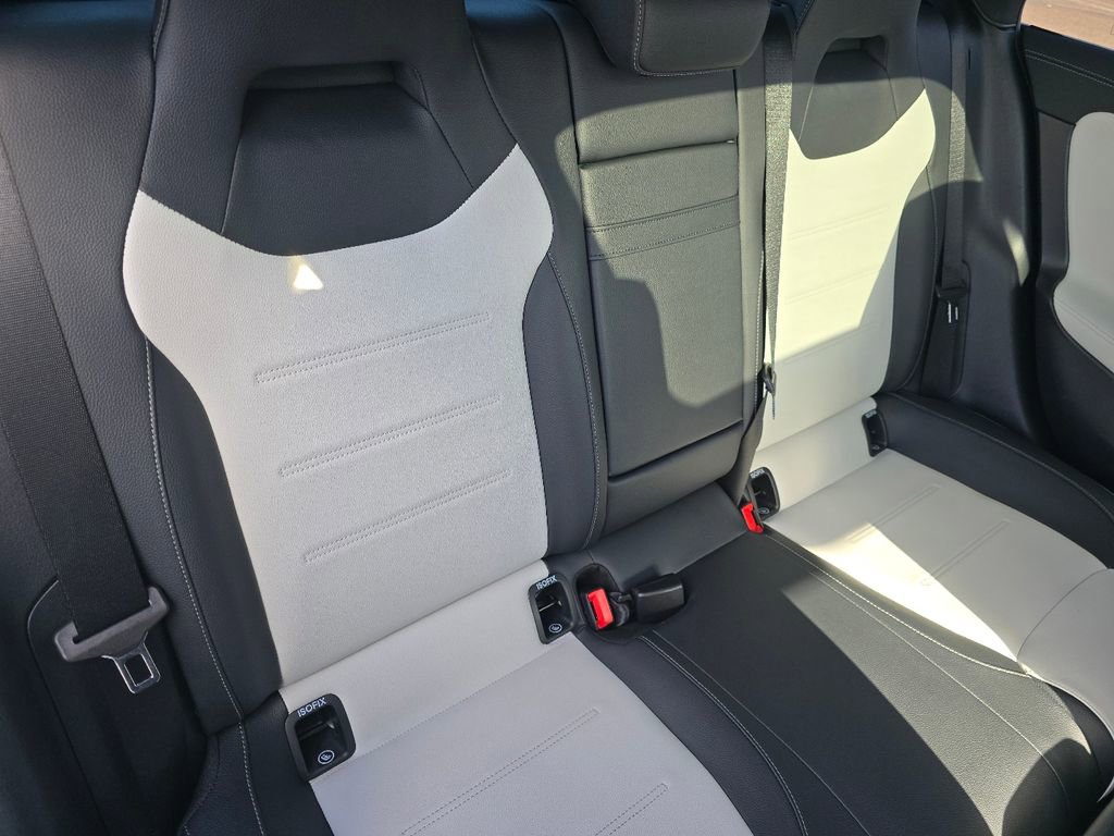 Used 2022 Mercedes-Benz CLA 35 AMG 4MATIC image 19