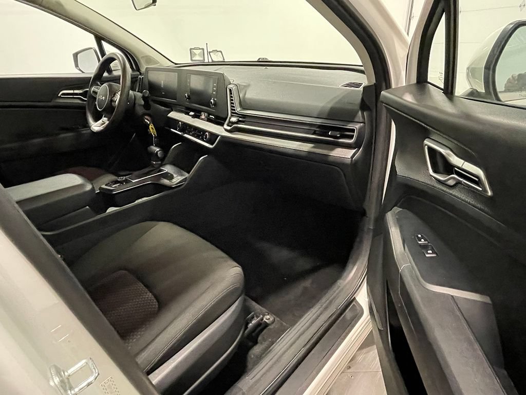 Used 2023 Kia Sportage LX AWD/4WD image 22