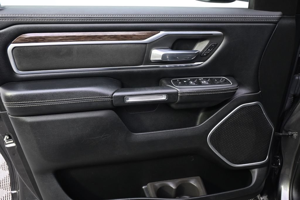 Used 2020 RAM 1500 Laramie AWD/4WD image 22