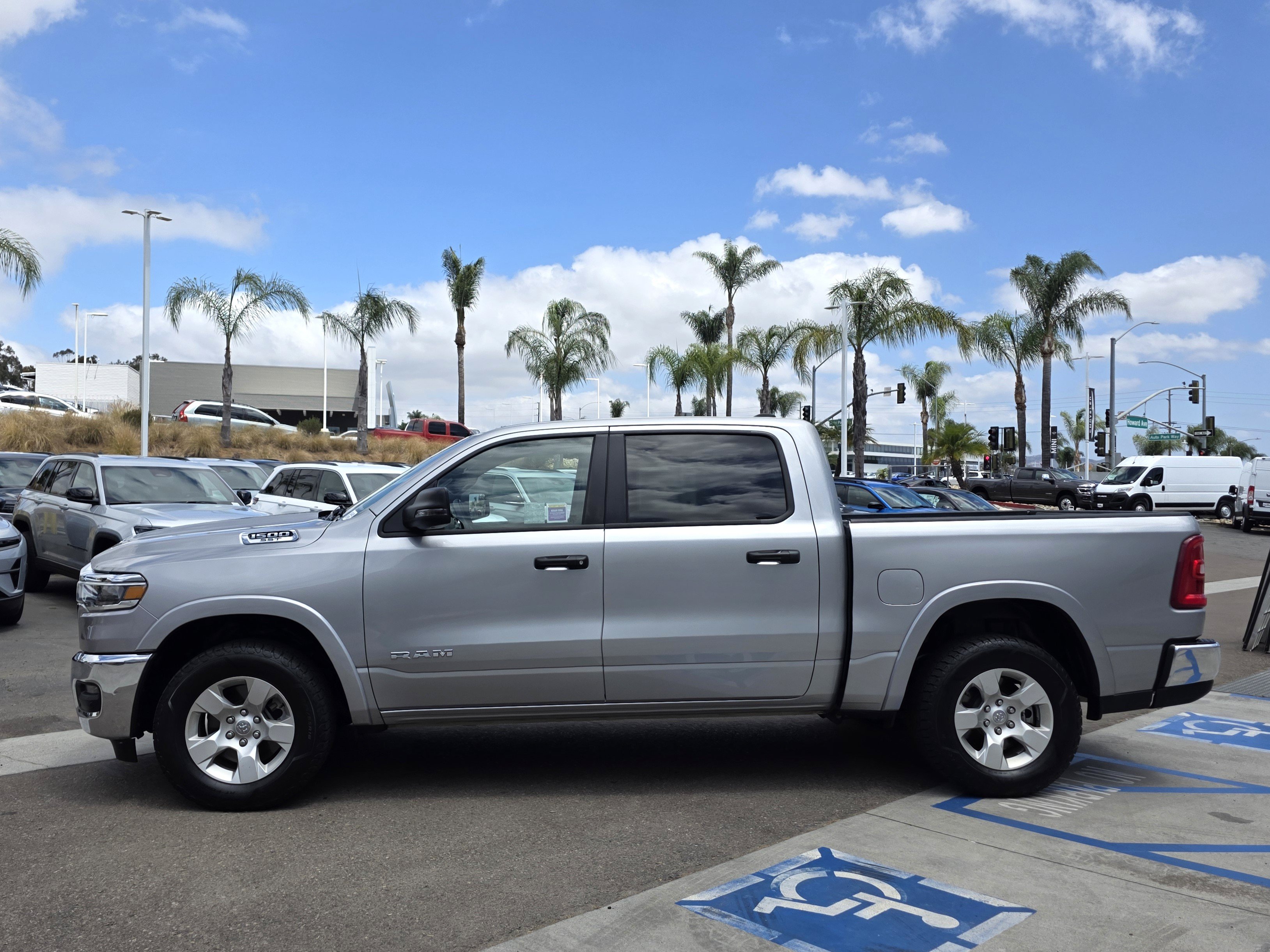 Certified 2025 RAM 1500 Big Horn AWD/4WD image 2