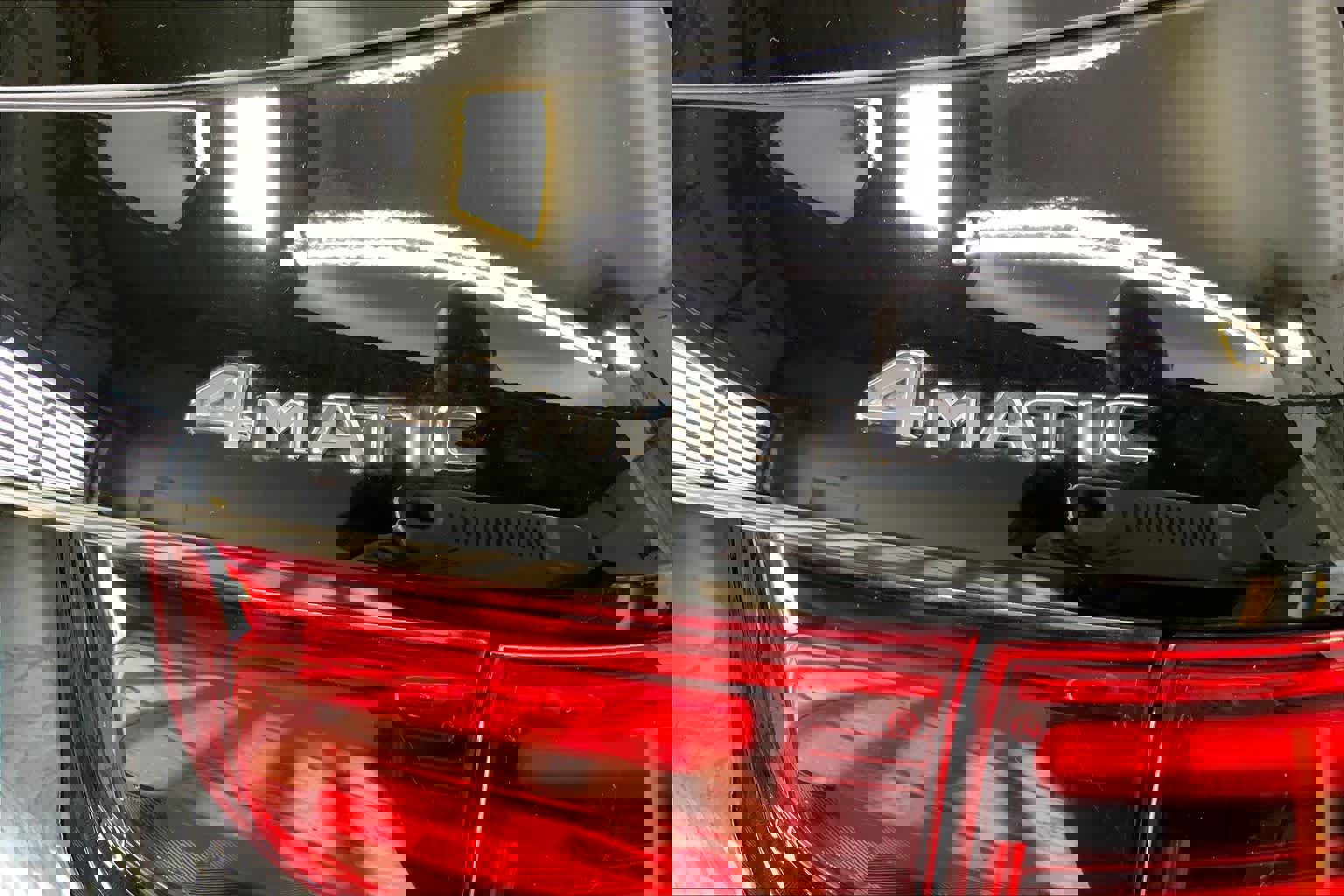 Used 2024 Mercedes-Benz GLB 250 4MATIC image 10