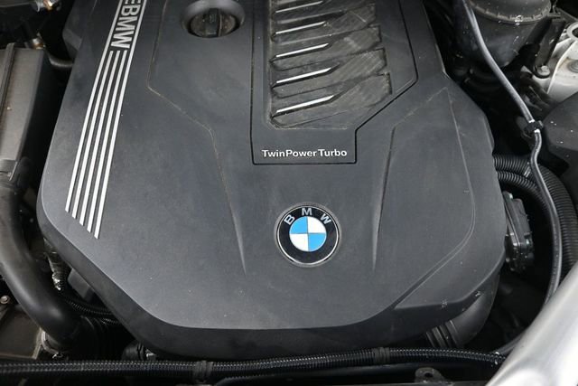 Used 2021 BMW X5 xDrive40i w/ M Sport Package AWD/4WD image 19