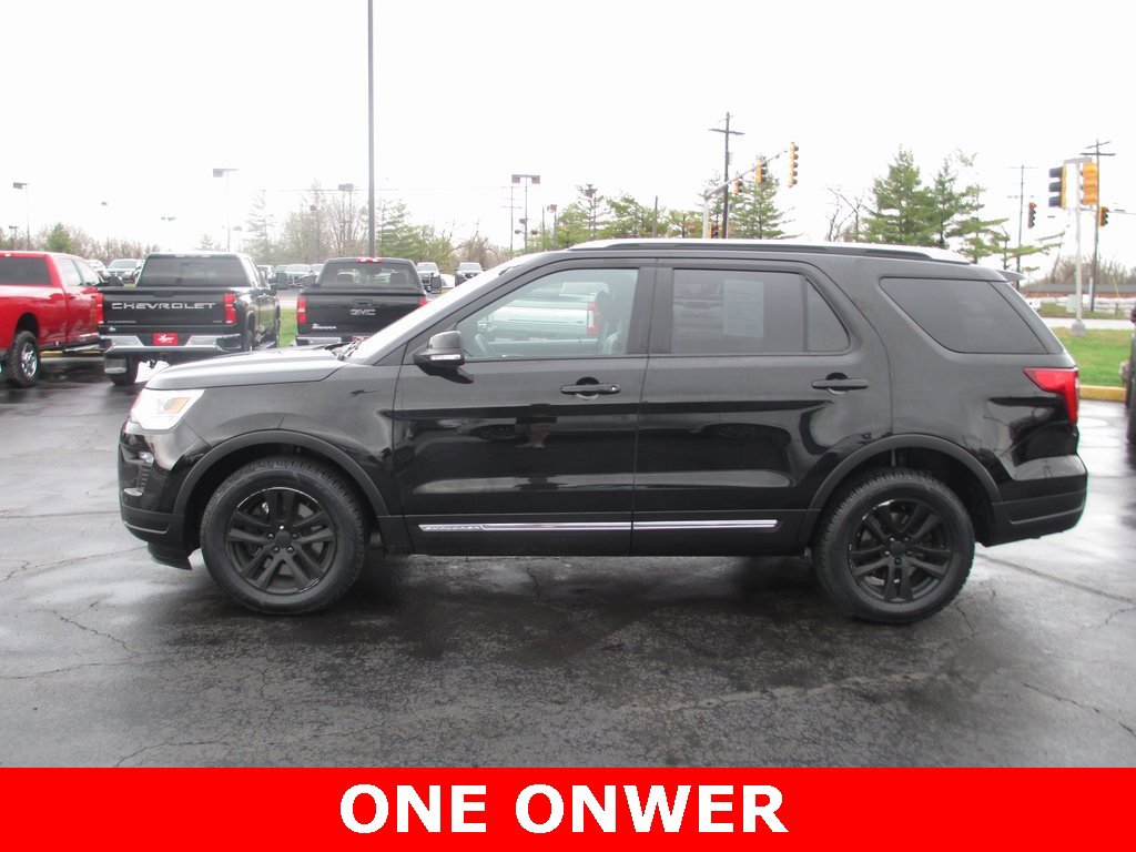 Used 2018 Ford Explorer XLT w/ Equipment Group 202A image 9
