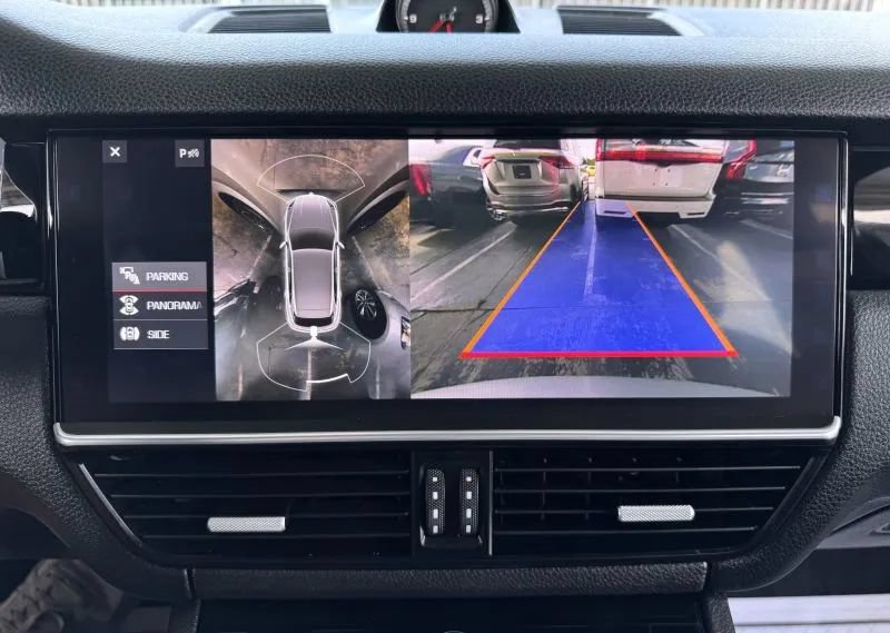 Used 2019 Porsche Cayenne AWD/4WD image 36