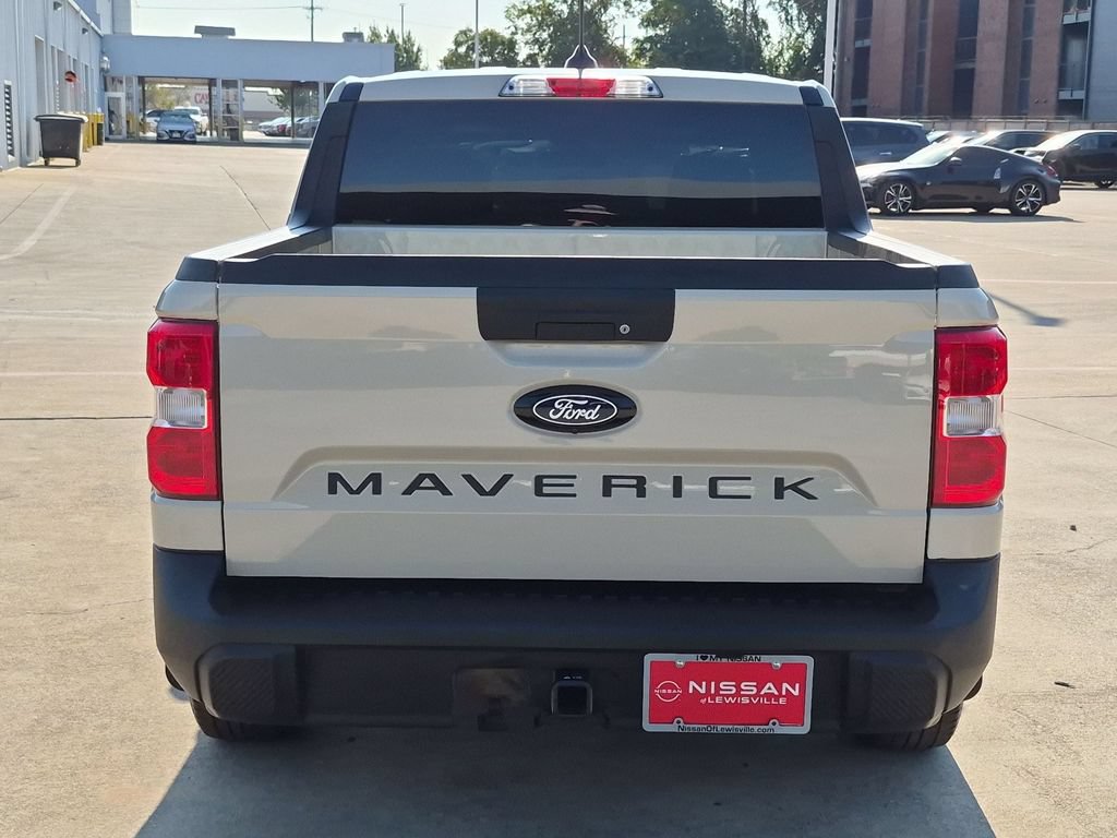 Used 2025 Ford Maverick XLT w/ Equipment Group 302A AWD/4WD image 7