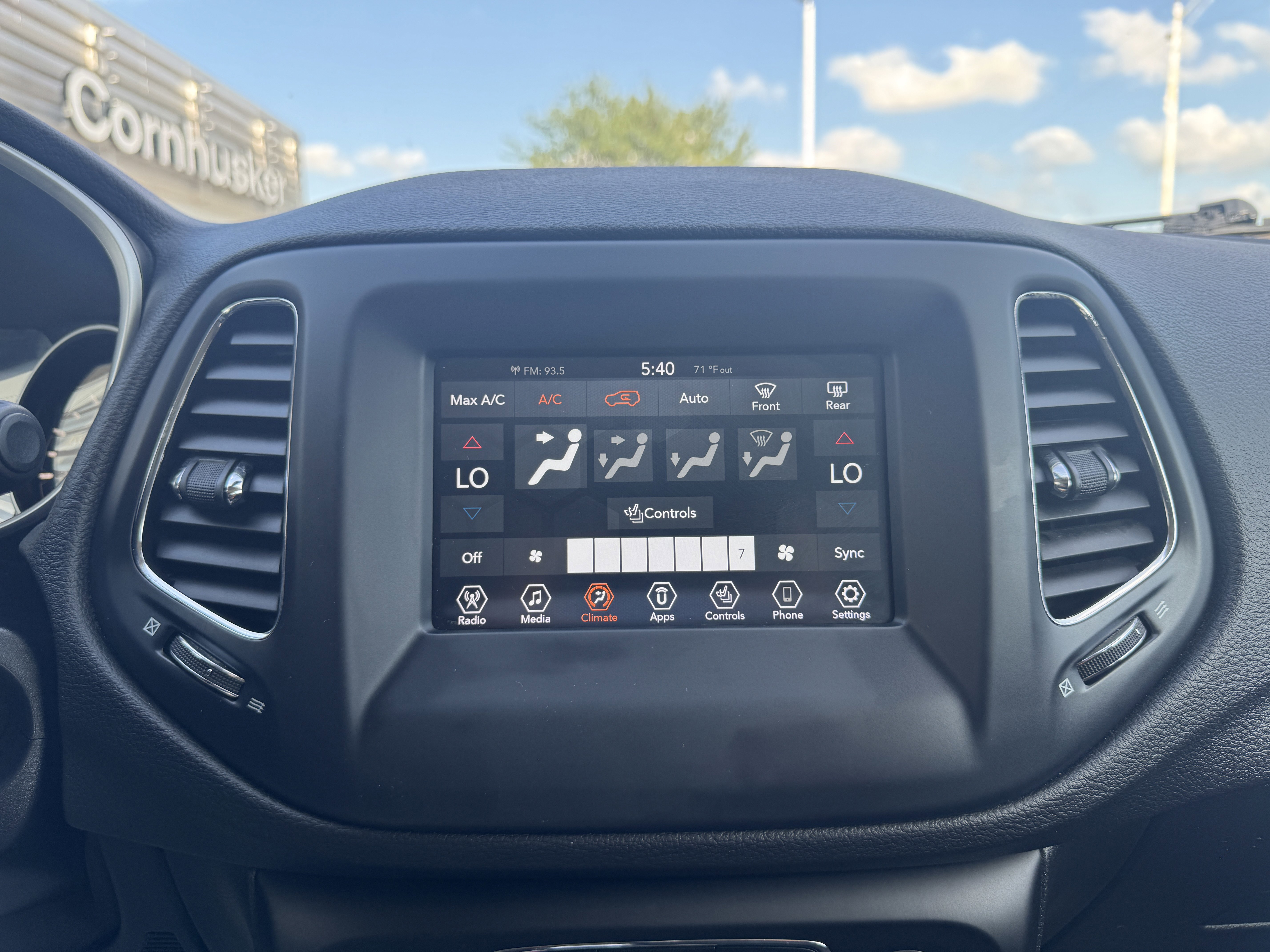 Certified 2021 Jeep Compass Latitude w/ Convenience Group image 19