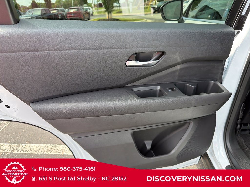 New 2026 Nissan Pathfinder SL FWD image 27
