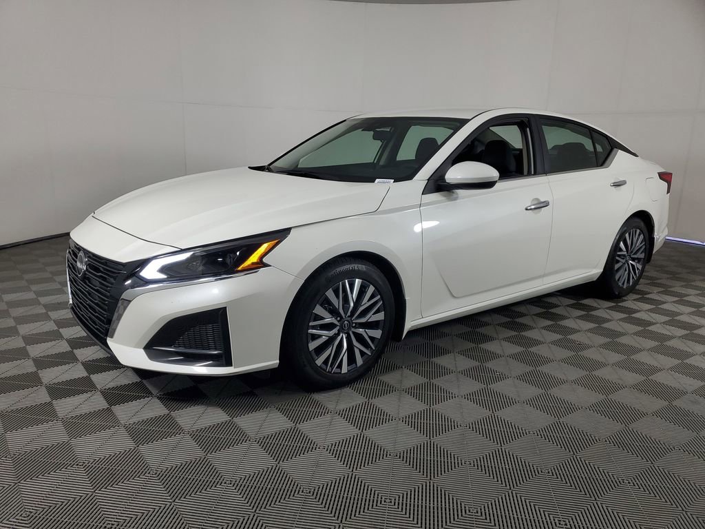 Used 2023 Nissan Altima 2.5 SV image 8
