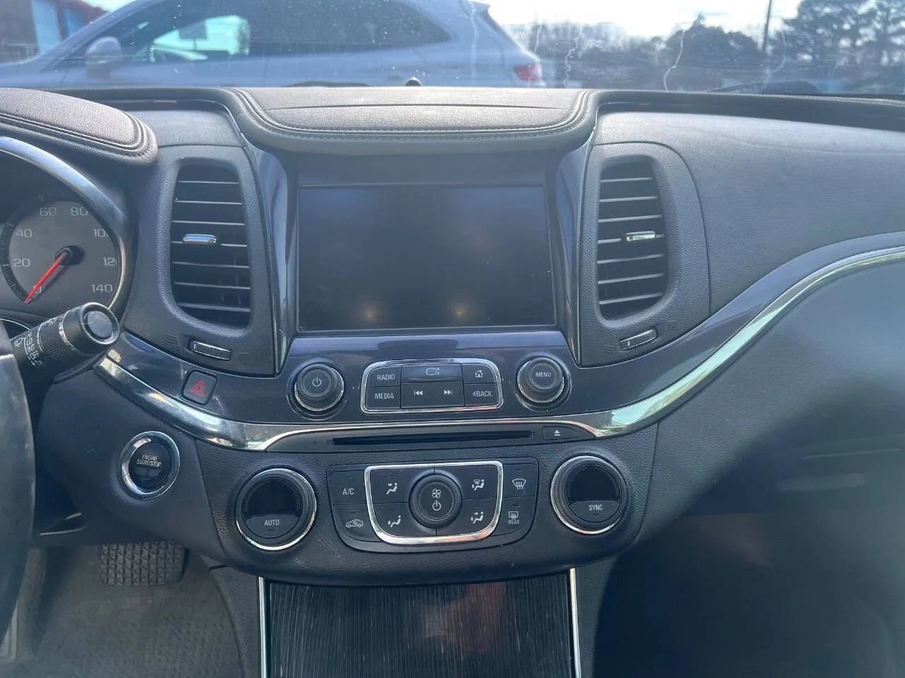 Used 2018 Chevrolet Impala Premier FWD image 20