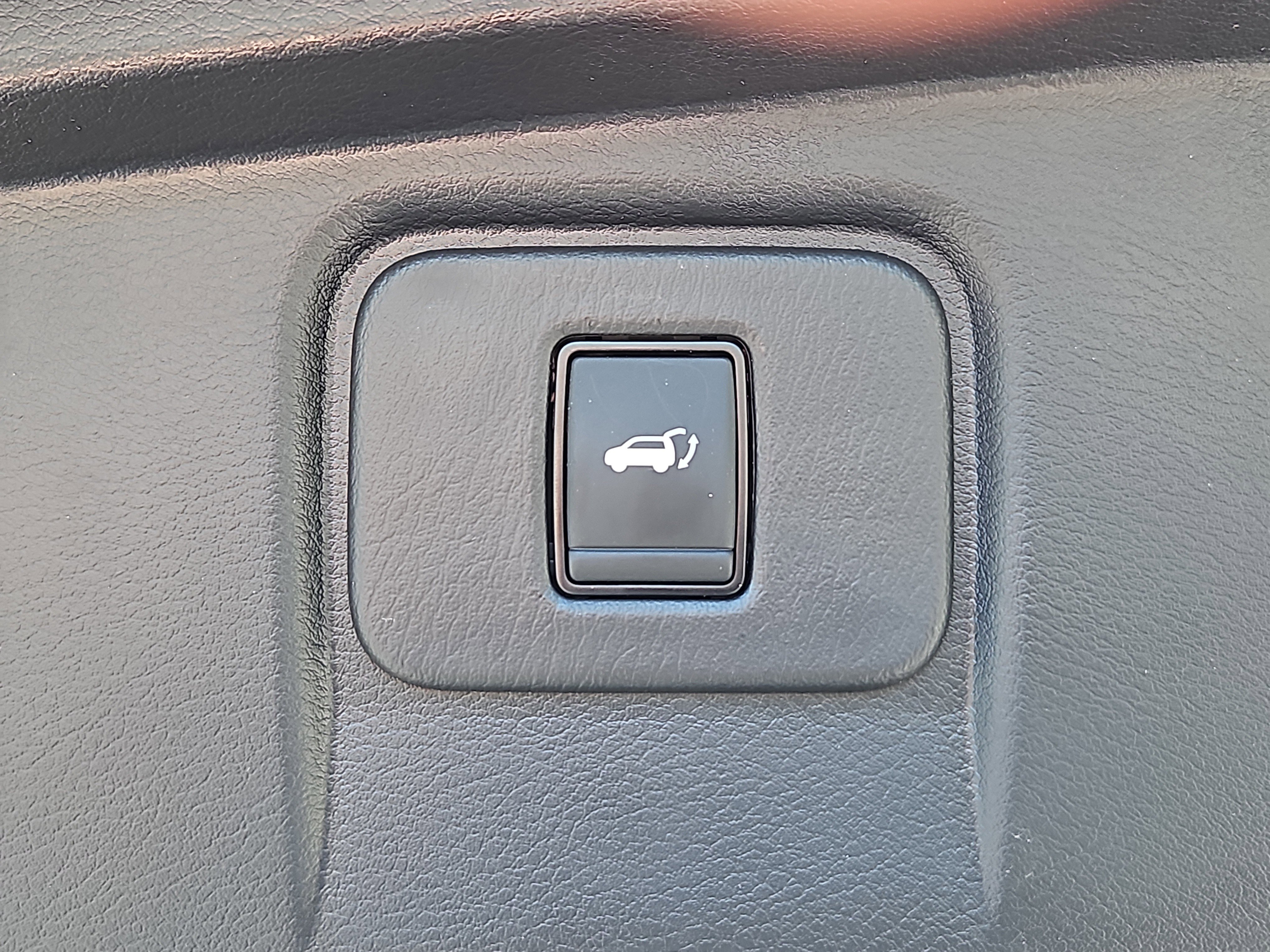 Used 2023 Nissan Murano SL w/ SL Moonroof Package AWD/4WD image 17