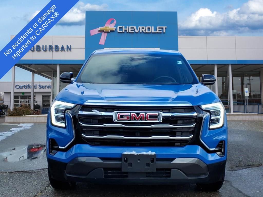 Used 2025 GMC Terrain Elevation image 2