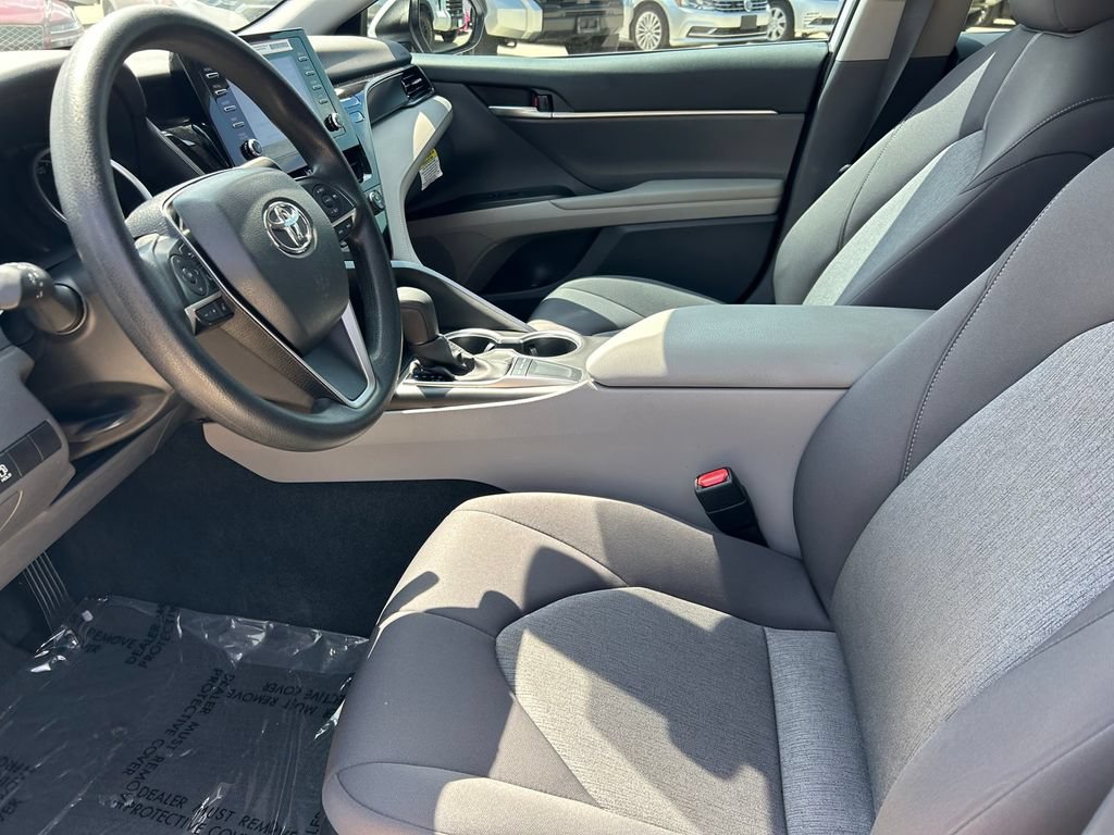 Used 2024 Toyota Camry LE w/ Convenience Package FWD image 11