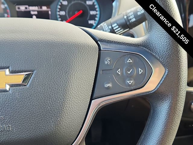 Used 2023 Chevrolet Traverse LS image 36