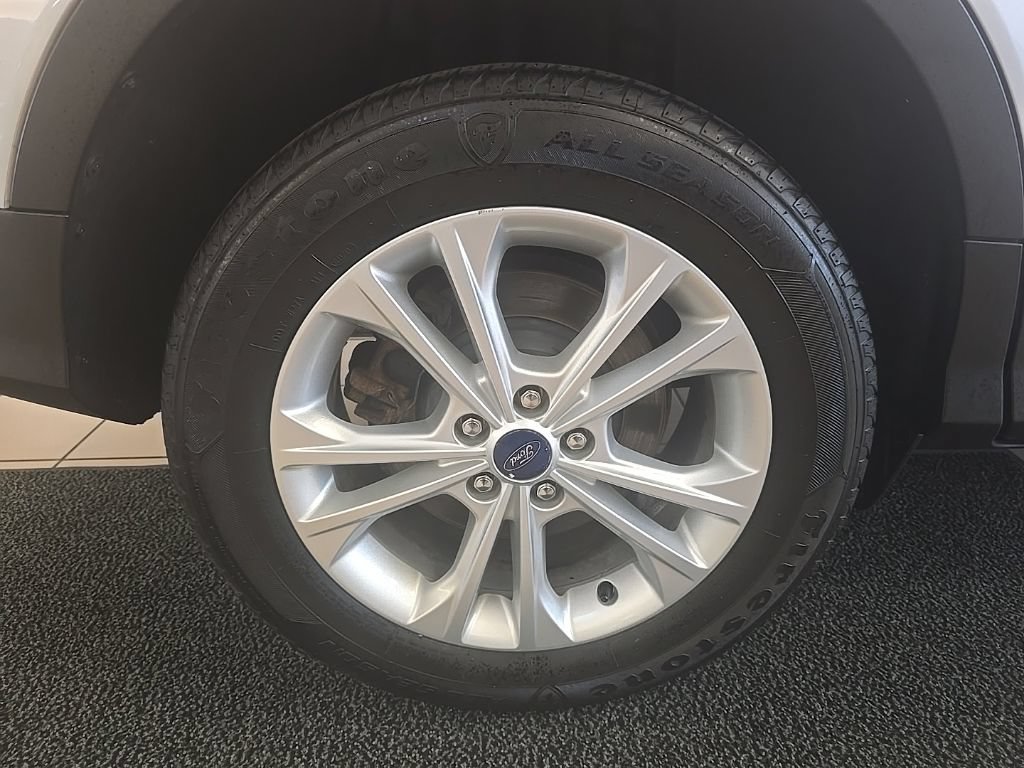 Used 2019 Ford Escape SE AWD/4WD image 39