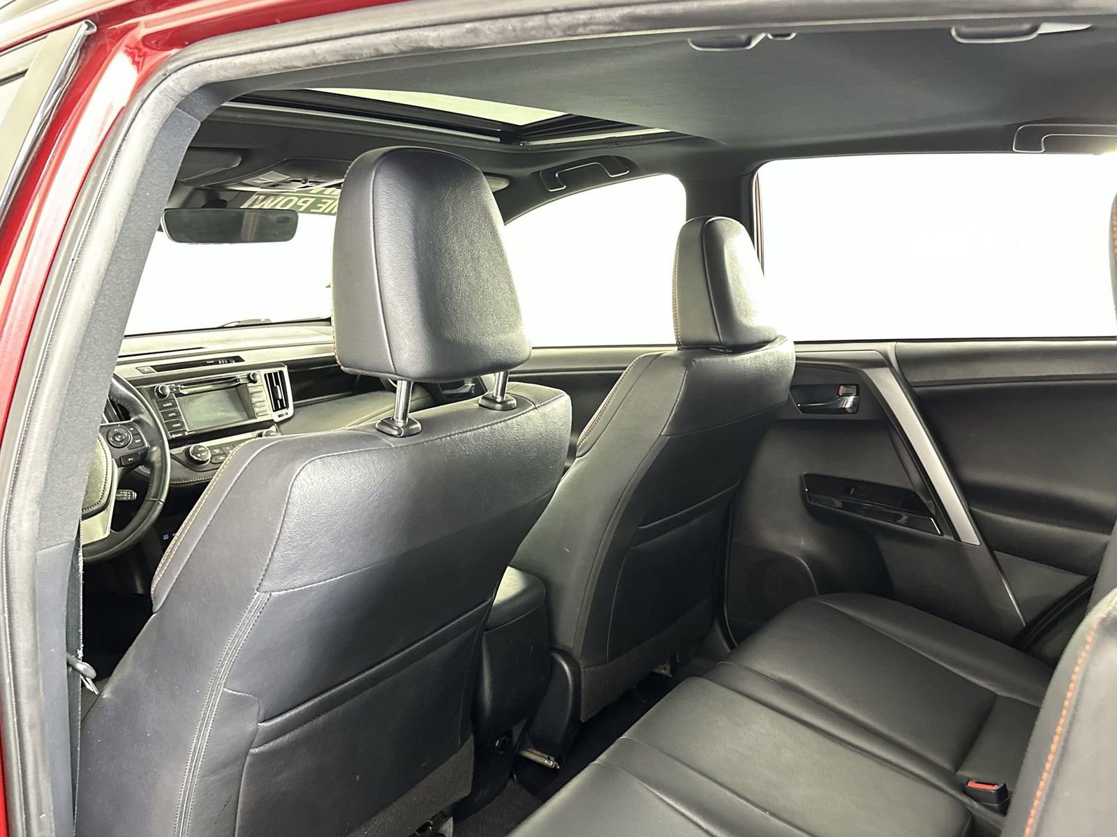 Used 2018 Toyota RAV4 SE w/ Power Extra Value Package FWD image 24